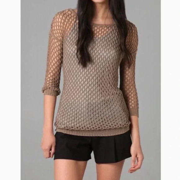 THEORY NEW Tarana Sphere Neutral Crocheted Mesh Drop Shoulder Top - Picture 2 of 8